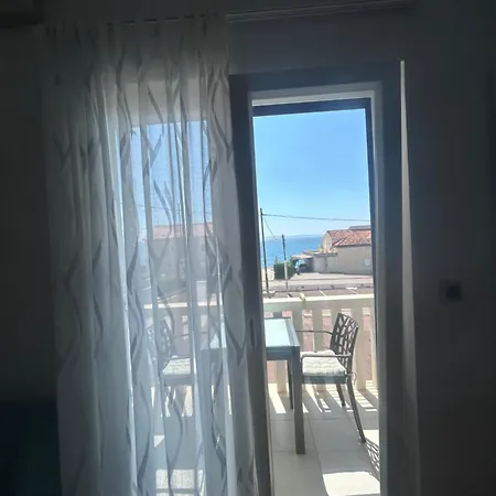 Baki * Podstrana